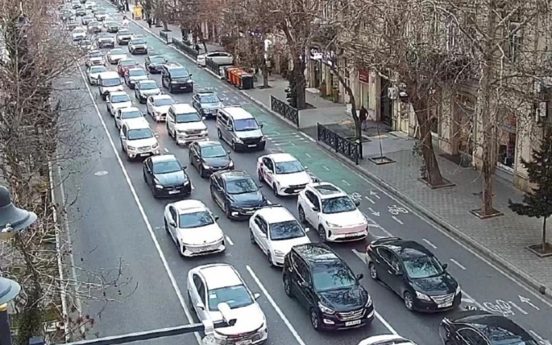 DİQQƏT! Bakıda bu yollarda tıxac var - SİYAHI