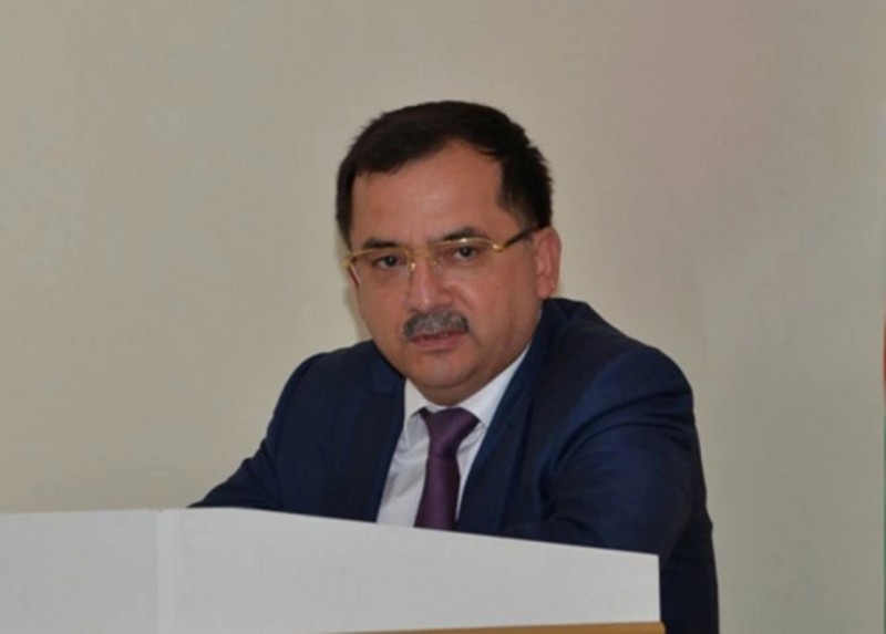 İcra başçısı iki il əvvəl təyin etdiyi müavinini işdən çıxardı