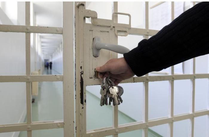 4 milyon manatlıq dələduzluq edən daha bir nəfər azadlığa buraxıldı