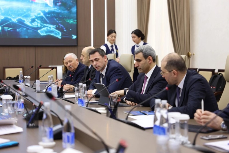 Orta Dəhlizin inkişafı müzakirə edildi