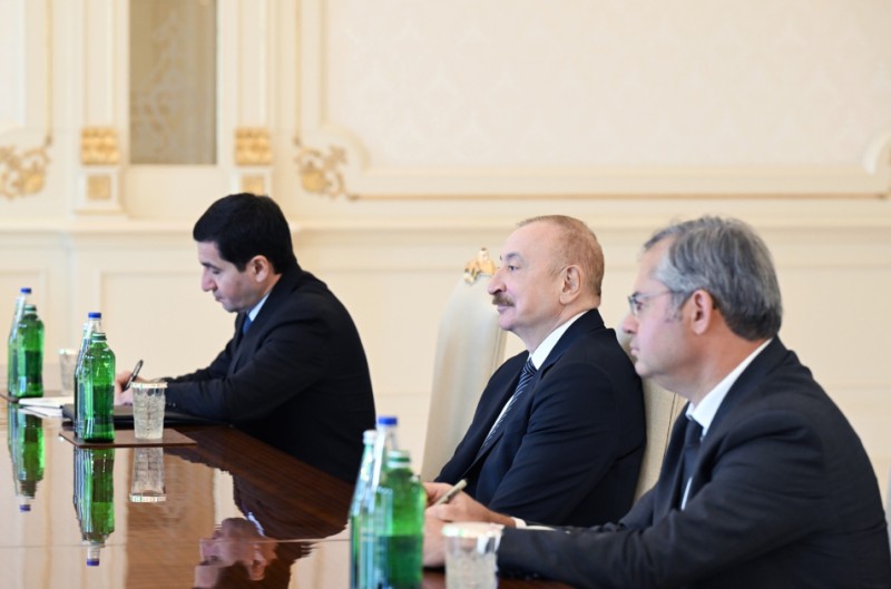 İlham Əliyev Trampla görüşməsini ikitərəfli münasibətlərin tarixində ilk nümunə adlandırıb