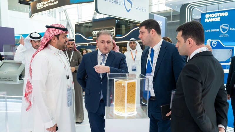 Nazir müdafiə sənayesi sahəsində əməkdaşlıq perspektivlərini müzakirə edib