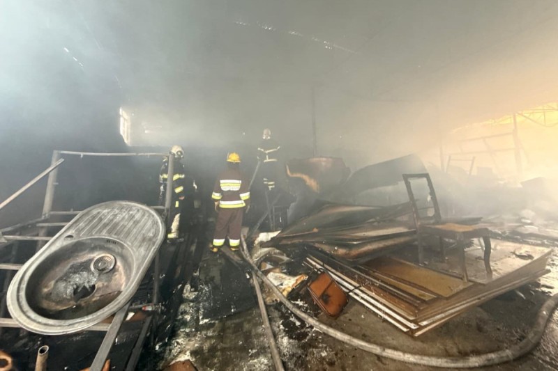 Naxçıvanda mebel sexi yandı