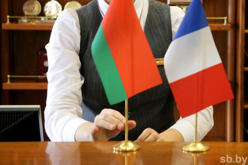 Fransa XİN nümayəndəsi Minskdə səfərdə olub