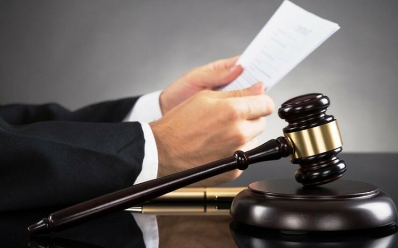 Estetik cərrahla zərərçəkən arasında barışıq əldə olundu - MƏHKƏMƏ