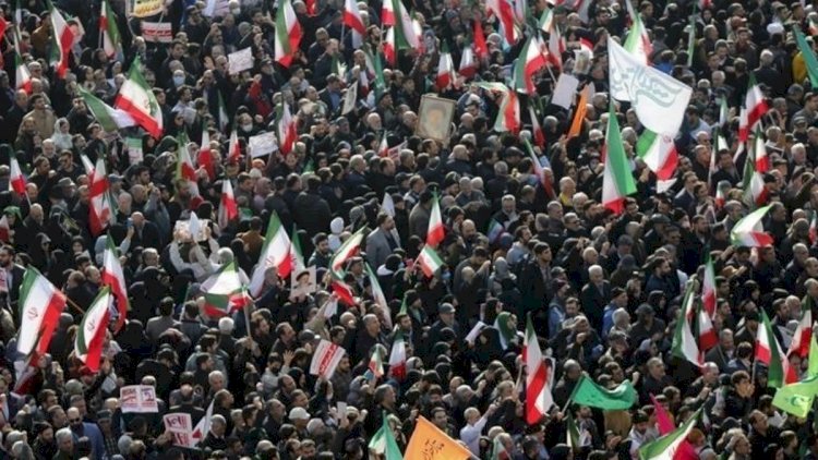 İranda islahatçı fiqurlara qarşı dalğa