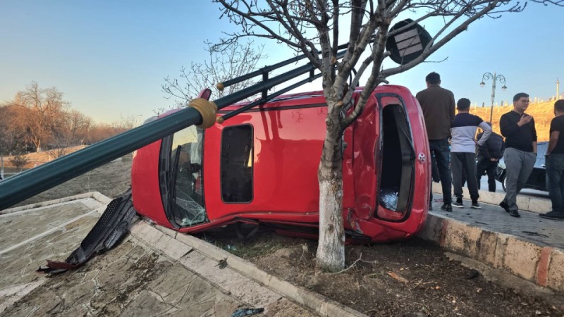 Naxçıvanda qəza - Xəsarət alanlar var - FOTO