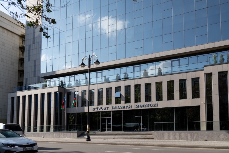 Bu abituriyentlər sənəd qəbulu komissiyasına getməlidir - DİM açıqladı