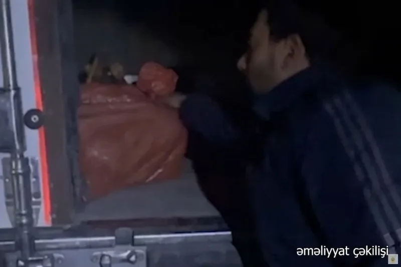 İran vətəndaşından 25 kq narkotik aldılar - Həbs edildilər - VİDEO