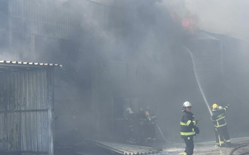 Gəncədə ev yanır