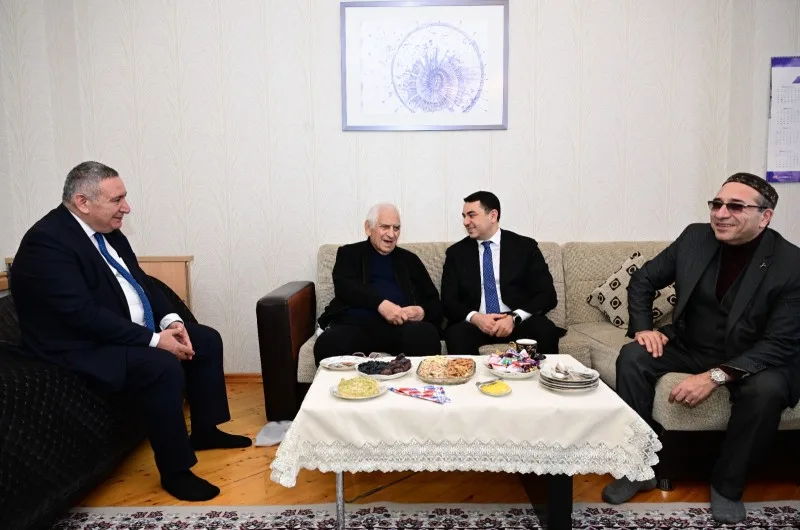 Nəriman Həsənzadə yubileyi münasibətilə evində ziyarət olunub - FOTO
