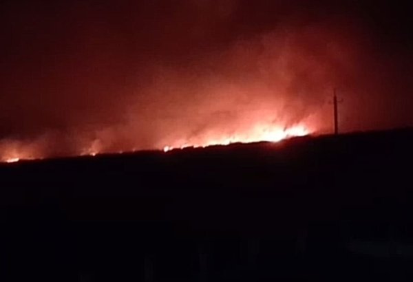 Cəbrayılda açıq ərazidə yanğın baş verib