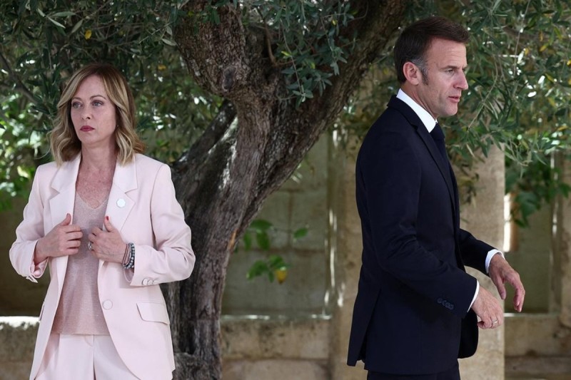 Meloni Fransa–İtaliya sammitinin təxirə salınmasına təşəbbüs göstərib