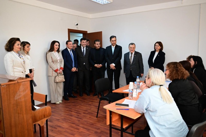 Millət vəkilləri və incəsənət xadimləri attestasiya prosesini müşahidə ediblər - FOTO