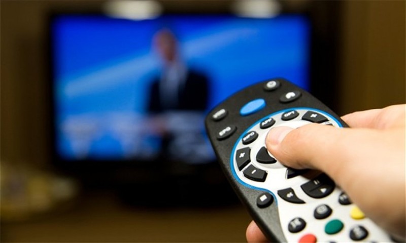 Peşəkarlar sistemli şəkildə TV-lərdən kənarlaşdırılır - Telejurnalist