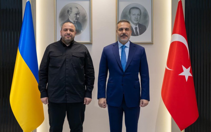 Umerov Ankarada Hakan Fidanla görüşdü