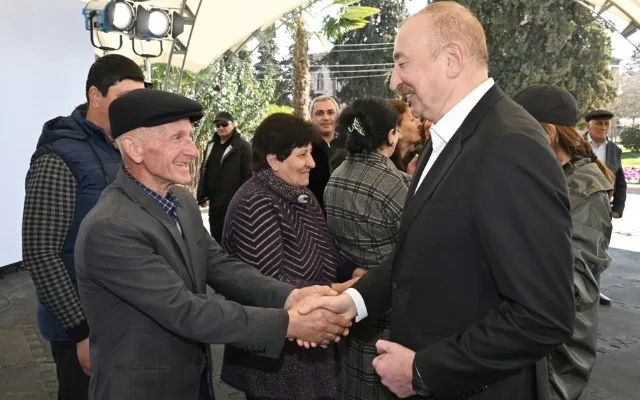 Prezident sakinin səhvini düzəltdi - "Mən 61-əm"