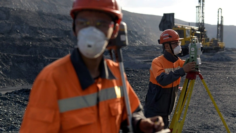 Özbəkistan Əfqanıstanda yataqlarının kəşfiyyatına başladı