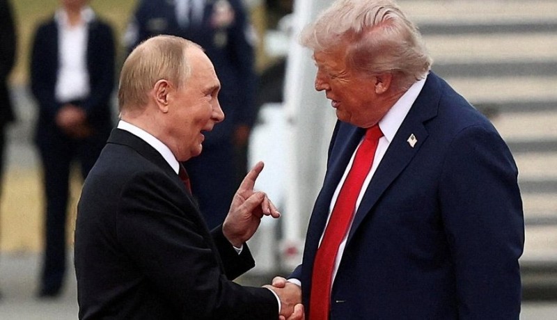 Tramp tələsir, Putin isə geri çəkilmir