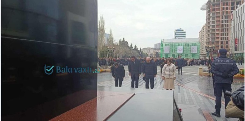 Fərid Qayıbov Ana harayı abidəsini ziyarət etdi - FOTO