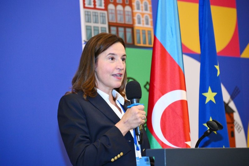 Aİ səfiri Xocalı soyqırımı qurbanlarının xatirəsini yad etdi