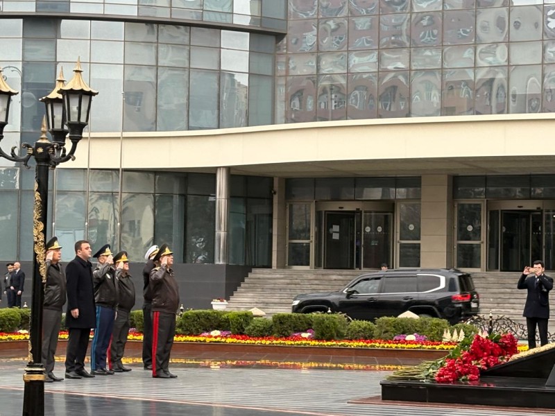 MN-in rəhbər heyəti Xocalı soyqırımı abidəsini ziyarət etdi - FOTOLAR