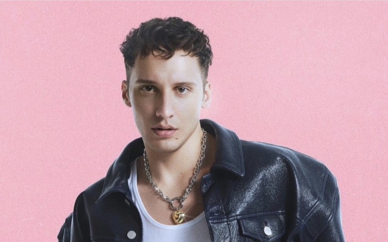 Edis aeroportda saxlanıldı