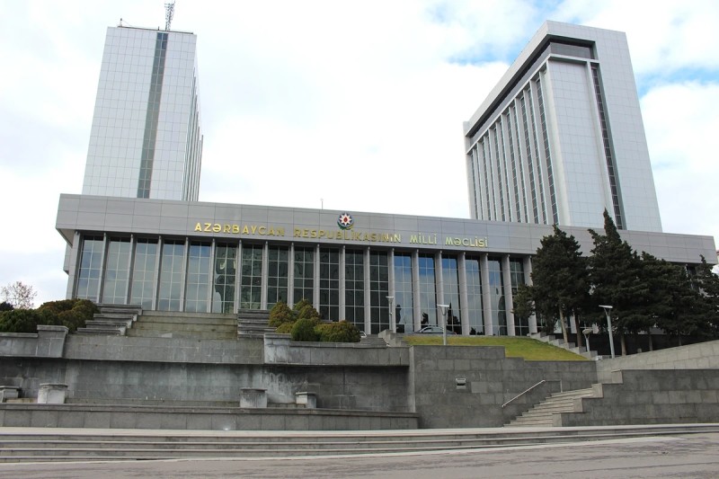 Milli Məclisin adı dəyişdiriləcək? - Vitse-spiker DANIŞDI