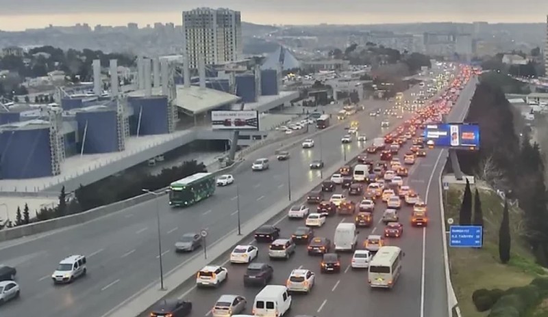 Paytaxtda hazırda 24 istiqamətdə sıxlıq var