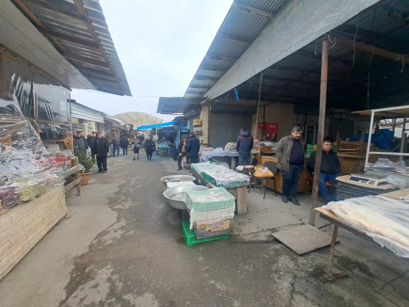 Bazarda ciddi nöqsanlar aşkarlandı, rəhbəri cəzalandırıldı - VİDEO
