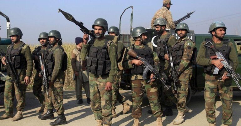 Pakistan ölən hərbçilərin sayını açıqlayıb