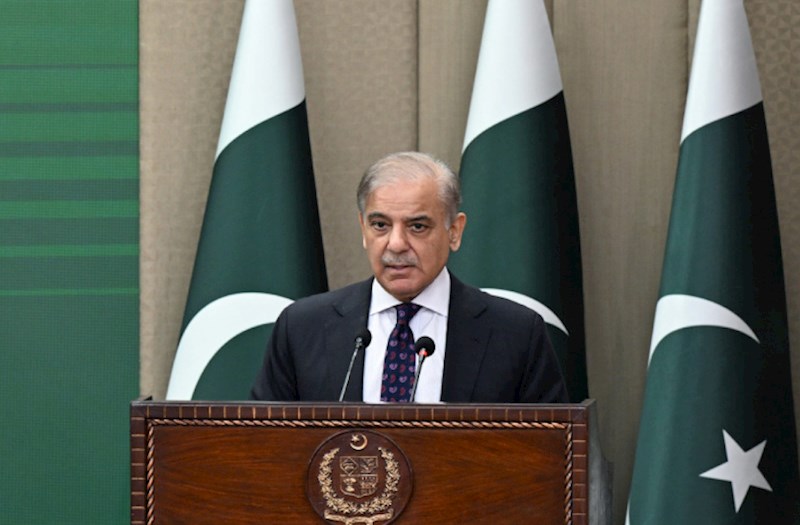 Şərif Rusiya səfərini təxirə saldı