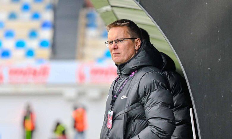 Köməkçisinin qeyri-etik hərəkətindən danışdı