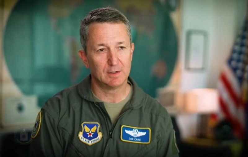 Den Keyn: ABŞ Küveyt səmasında üç F-15E qırıcısının vurulmasını araşdırır