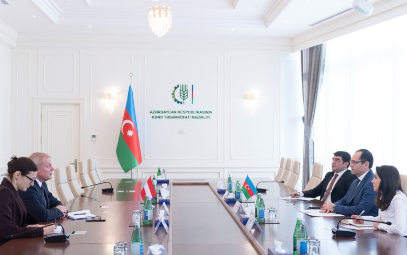 Nazir Latviya səfiri ilə görüşdü - Fotolar