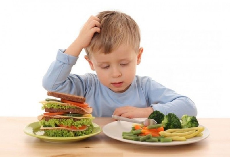 Uşaqların qidalanmasında doğru bildiyimiz yanlışlar