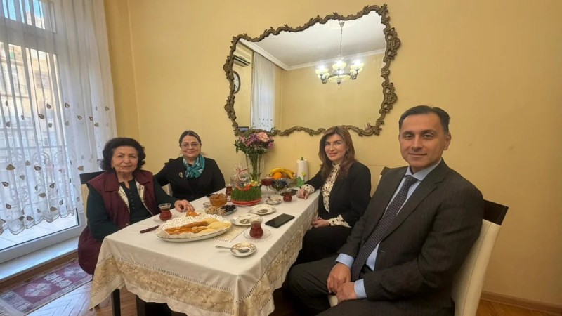 Əməkdar artist Kübra Əliyeva evində ziyarət olunub