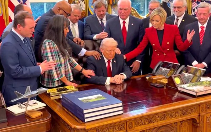 20-yə yaxın din xadimi ilə dua etdi - VİDEO