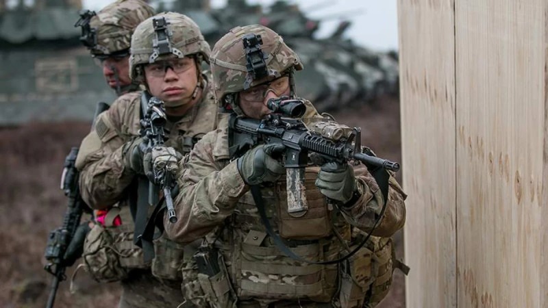 ABŞ İrana quru qoşunları göndərir?