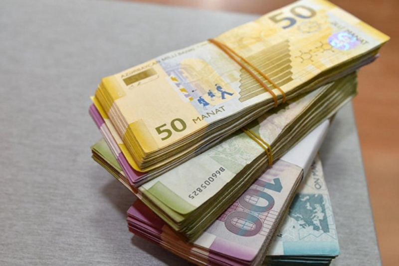 Ötən iki ayda vergi daxilolmaları 3 mlrd. manatı ötüb