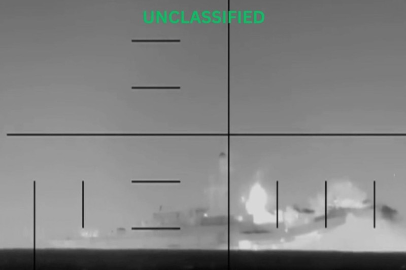 ABŞ-dən İranın dron daşıyan gəmisinə ZƏRBƏ