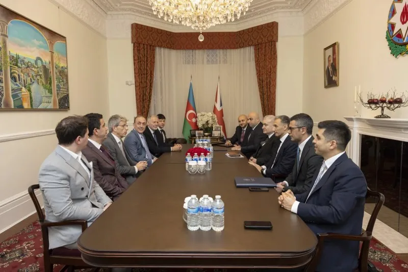Bakı və London strateji tərəfdaşlığı möhkəmləndirir