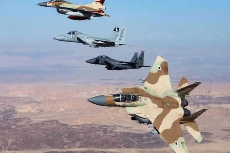 İsrail ordusu İranın 16 təyyarəsini məhv etdi 