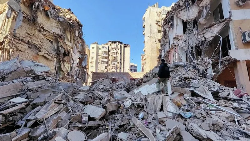 İsrailin Livanda yaşayış binasına zərbəsi nəticəsində 20-yə yaxın insan ölüb