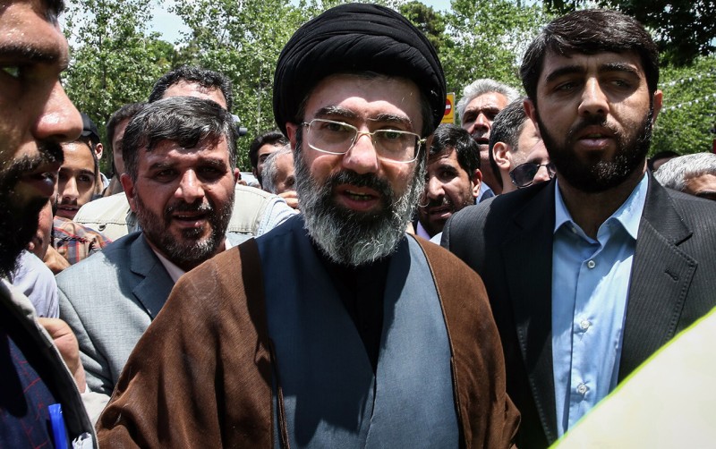 İranın yeni Ali Lideri ilk dəfə xalqa müraciət etdi - Video