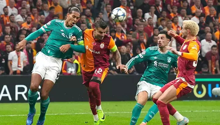Bu gün "Qalatasaray" "Liverpul"la qarşılaşacaq