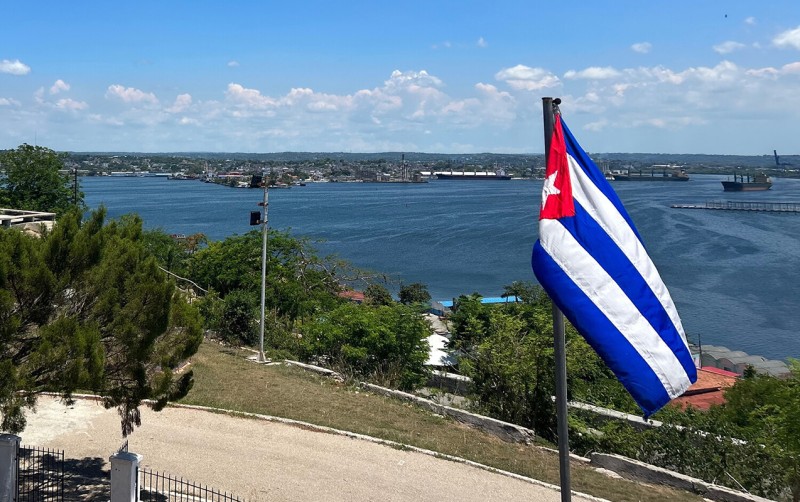 “Tramp Kuba ilə razılaşmaya inanır”