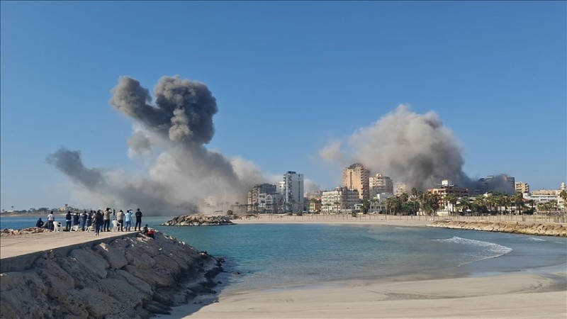 İsrail çimərliyi vurdu - Ölənlər var