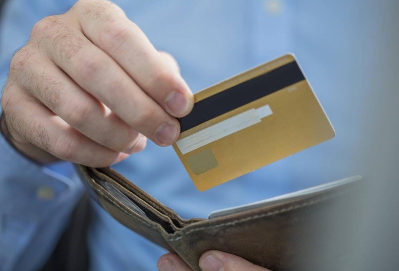 “eManat” bəzi əməliyyatlar üçün komissiya TUTACAQ