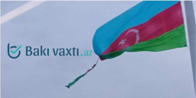 Bayraq meydanında bayrağımız cırılıb? - FOTO